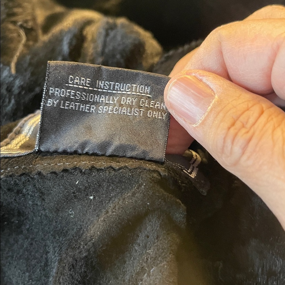 Gallery Black Leather(Suede)Button Front Winter Coat. Size M - Picture 10 of 10